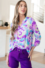 Load image into Gallery viewer, DEAR SCARLETT- Lizzy Top in Lavender and Purple Brush Strokes
